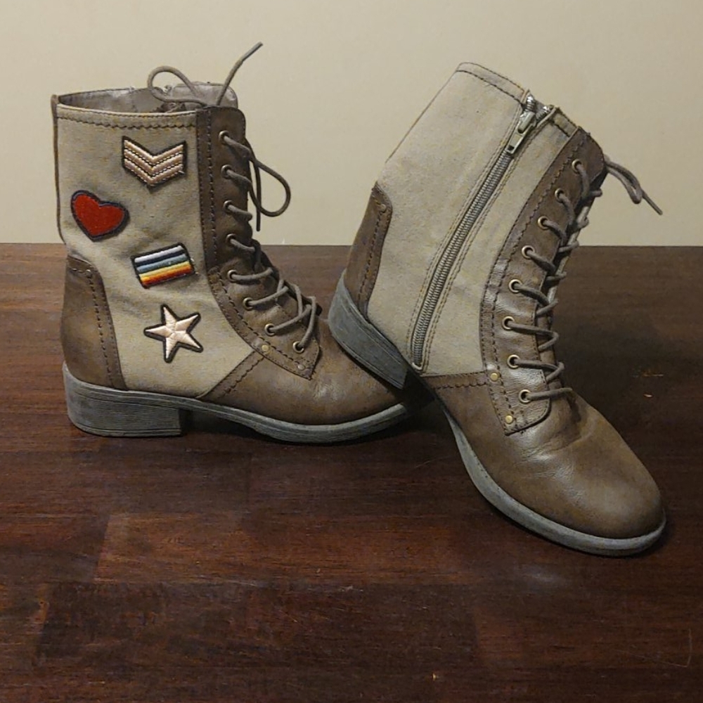 Girls Boots